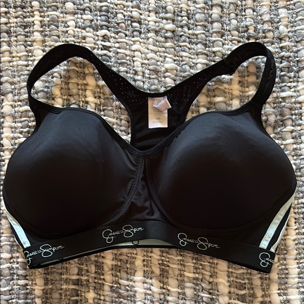 Jessica Simpson Black Sports Bra with Full Coverage.EUC SZ 38D